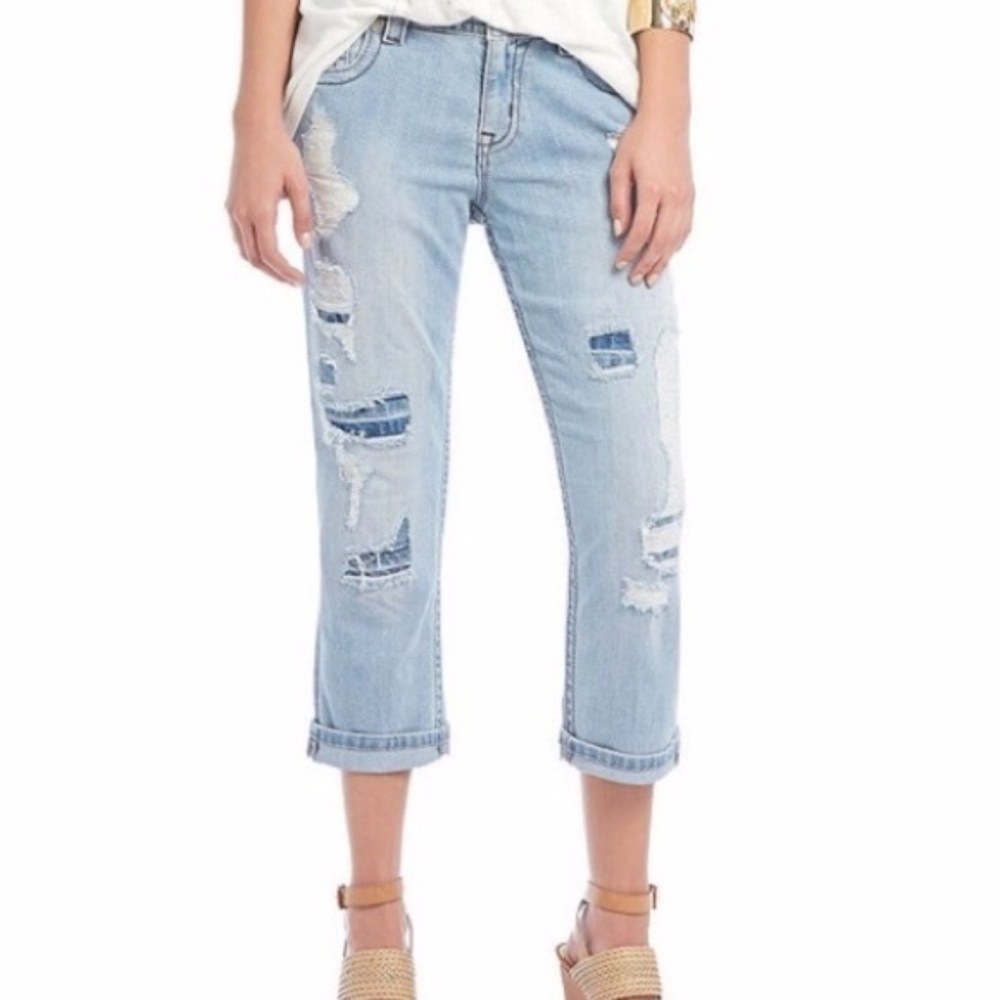 Miss Me Distressed Capris